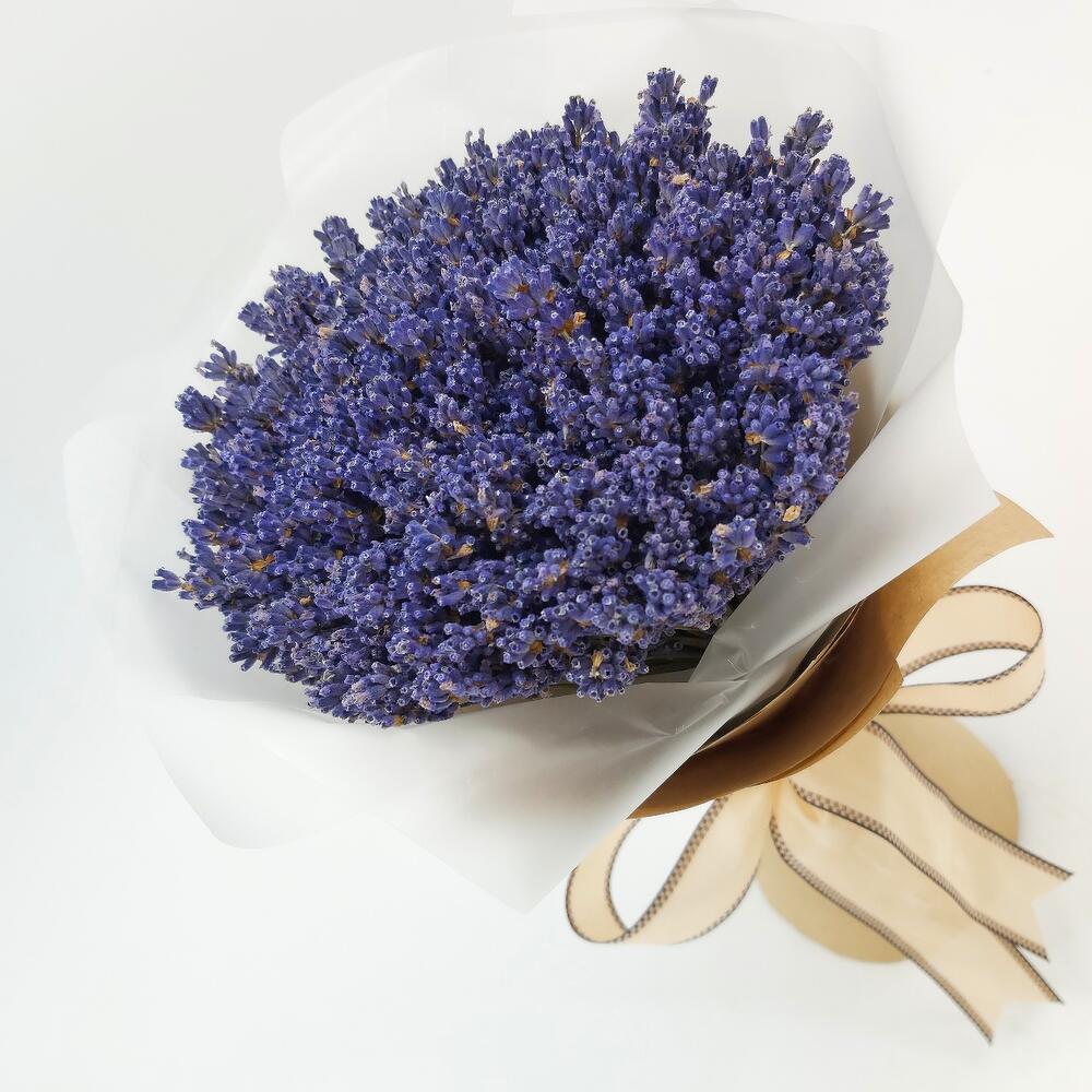 Lavanta ve Egzotik Yapraklar